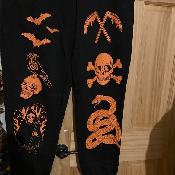 Social Collision from Hot Topic spooky orange joggers - Picture 3 of 9